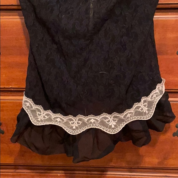 Lace night time top - Picture 2 of 6